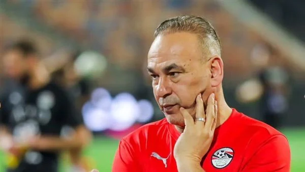 تفاصيل ما يحدث في معسكر منتخب مصر.. الأزمة بين إبراهيم حسن وخالد الدرندلي